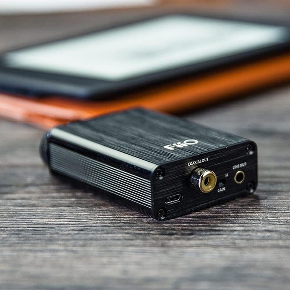 USB DAC and Headphone Amplifier with Over-Ear Stereo Headphones and 3.5mm Audio Extension Cable S579327
