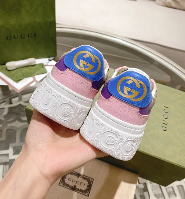 Pink Shoes B527