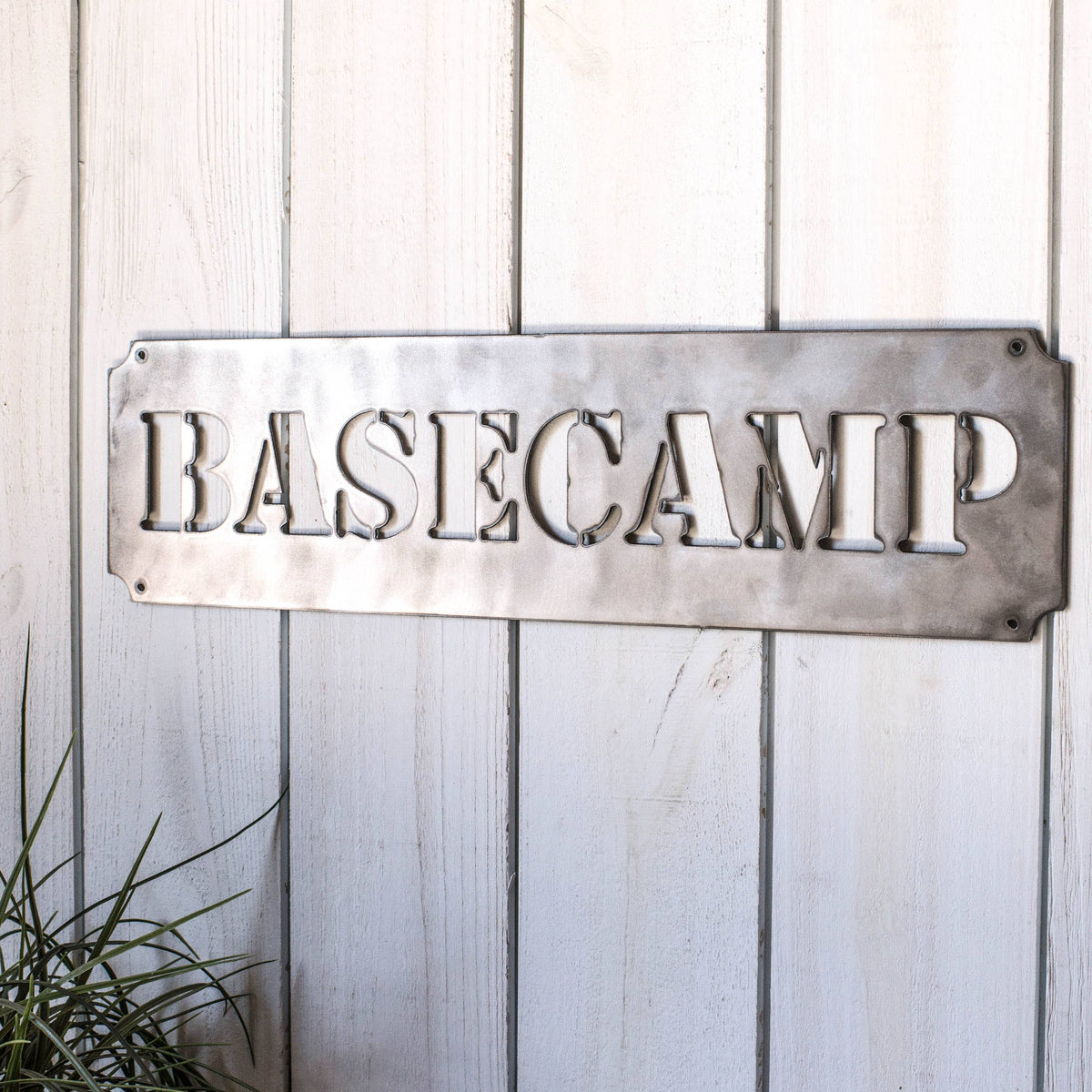 Metal Cut Sign 20x6in Y4252