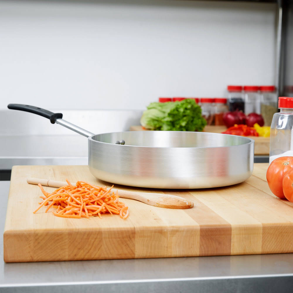5 Quart Heavy Duty Saute Pan Y8884