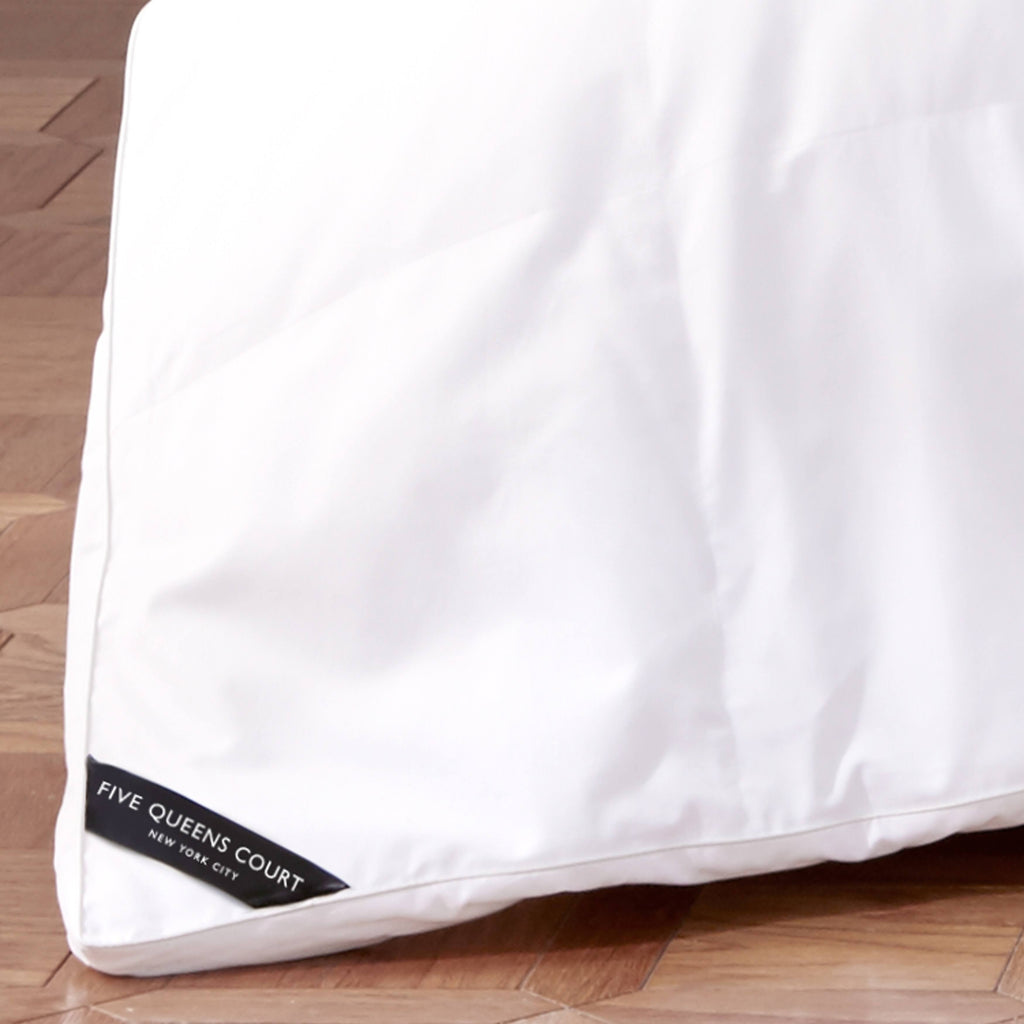 Full/Queen White Down Alternative Comforter F239240
