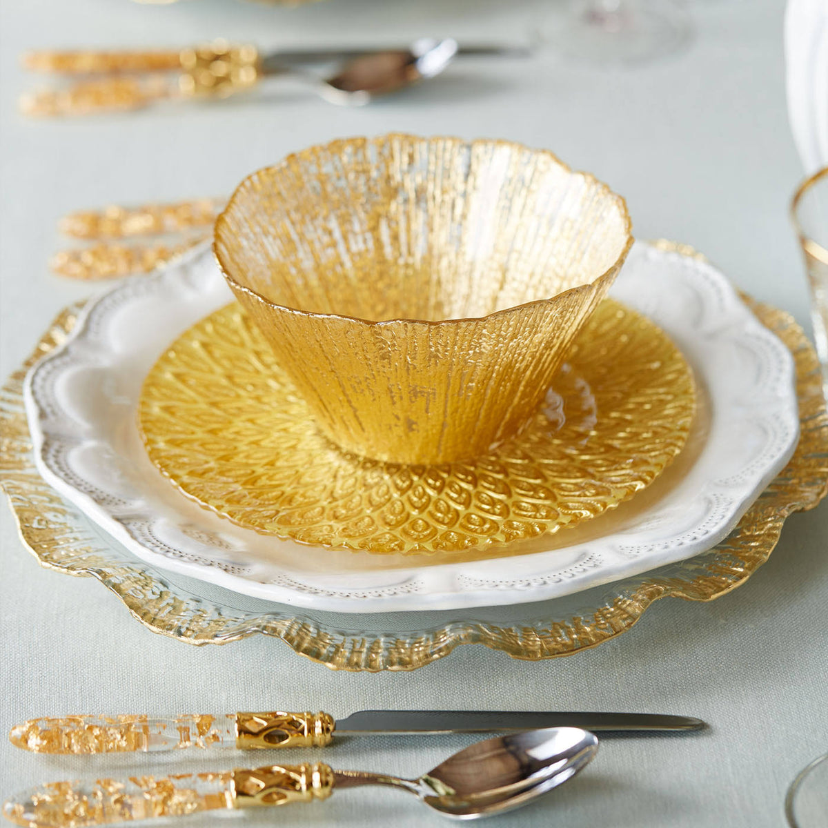 Lace Dinner Plate B48006