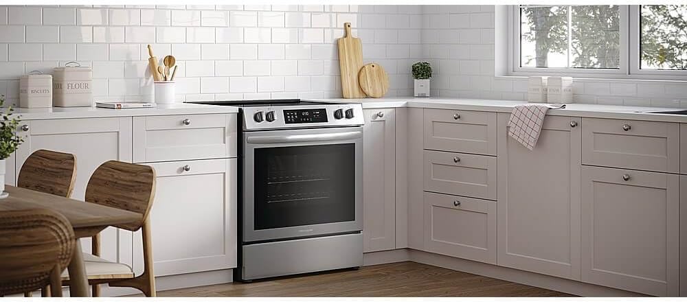5.3 Cu. Ft. Stainless Steel Electric Range with Convection Bake Y17136