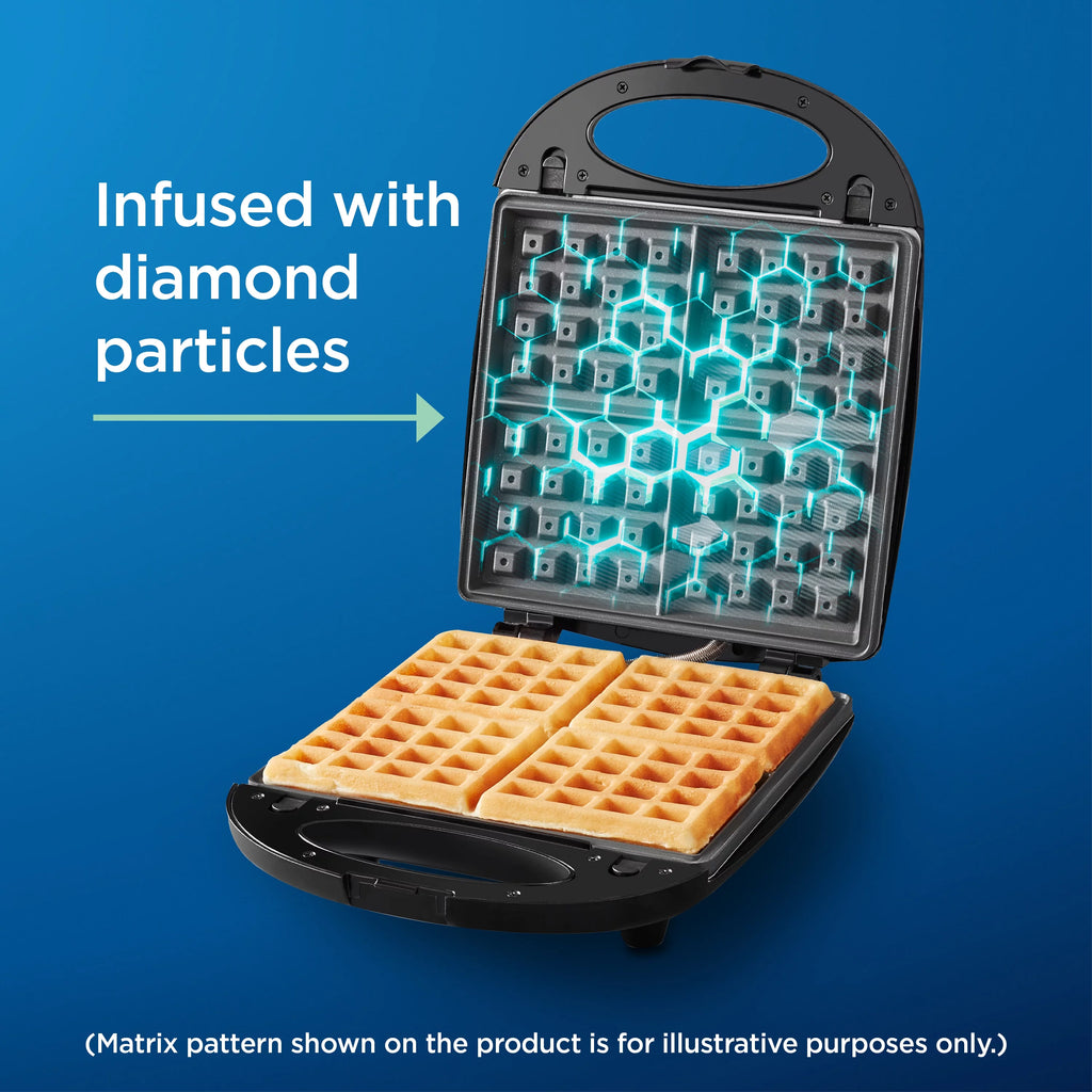 Belgian Waffle Maker with Removable Plates E27211