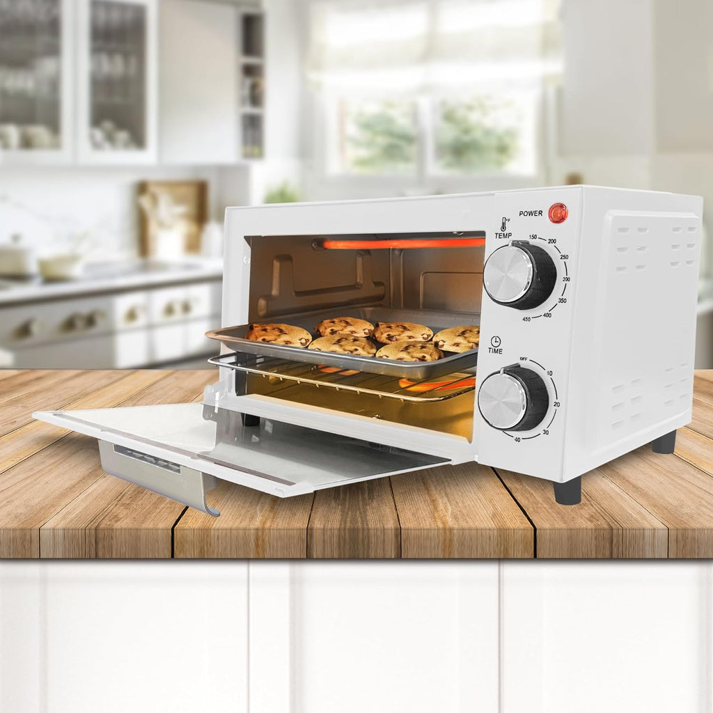 750W 4 Slice Toaster Oven with Baking Tray S137756