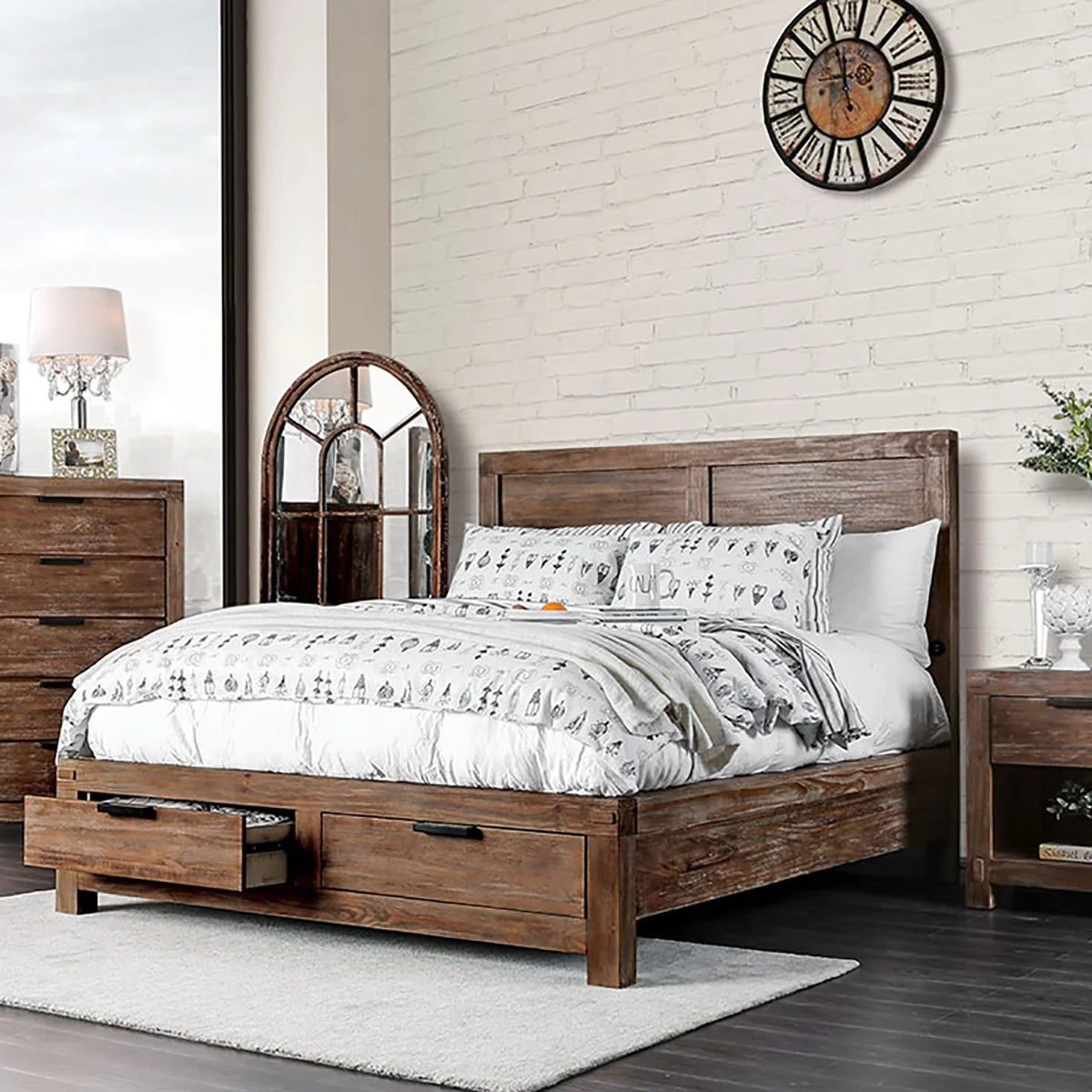 California King Weathered Oak Platform Bed R930619