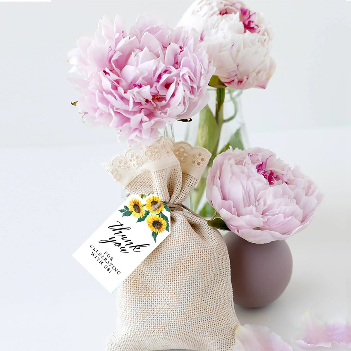 100-Pk Sunflowers Cardstock Gift Tags Q98649