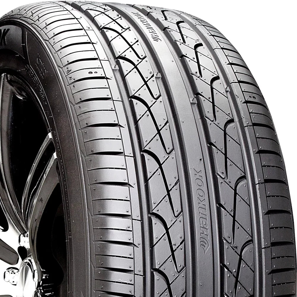 235/40R18 95W High Performance Tires Set of 4 Q229