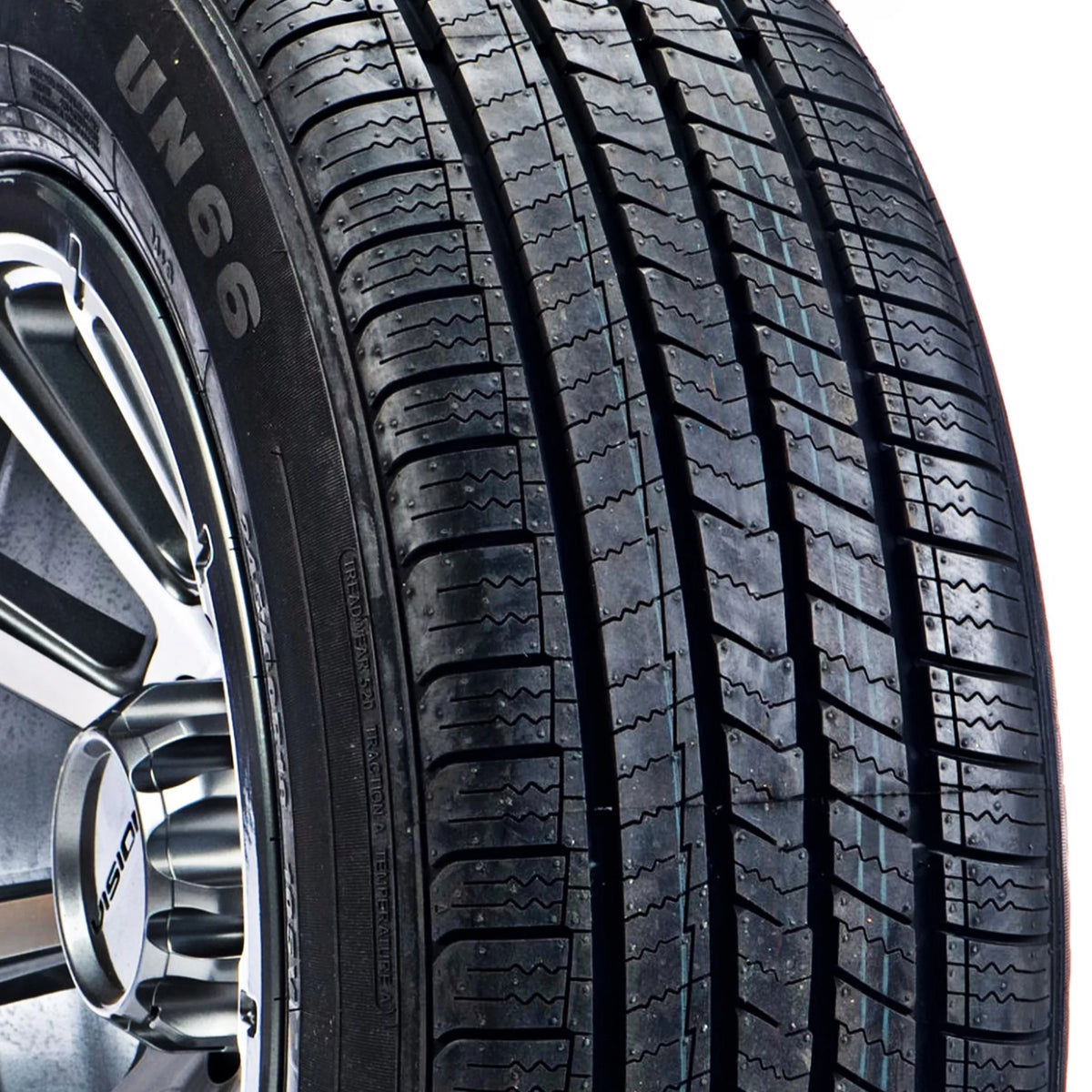 225/70R16 All Season Passenger Tire M25564
