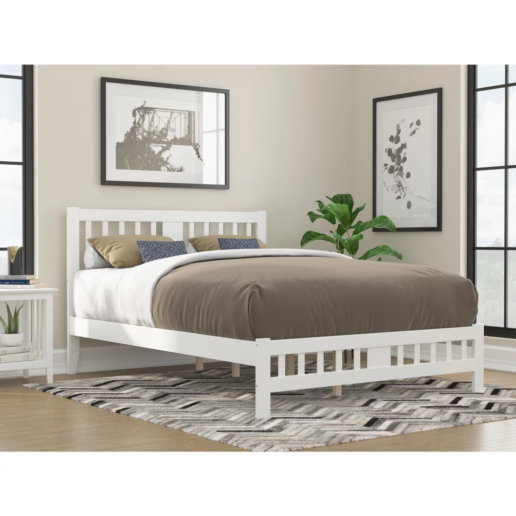 White Wood Queen Bed with Footboard W185796