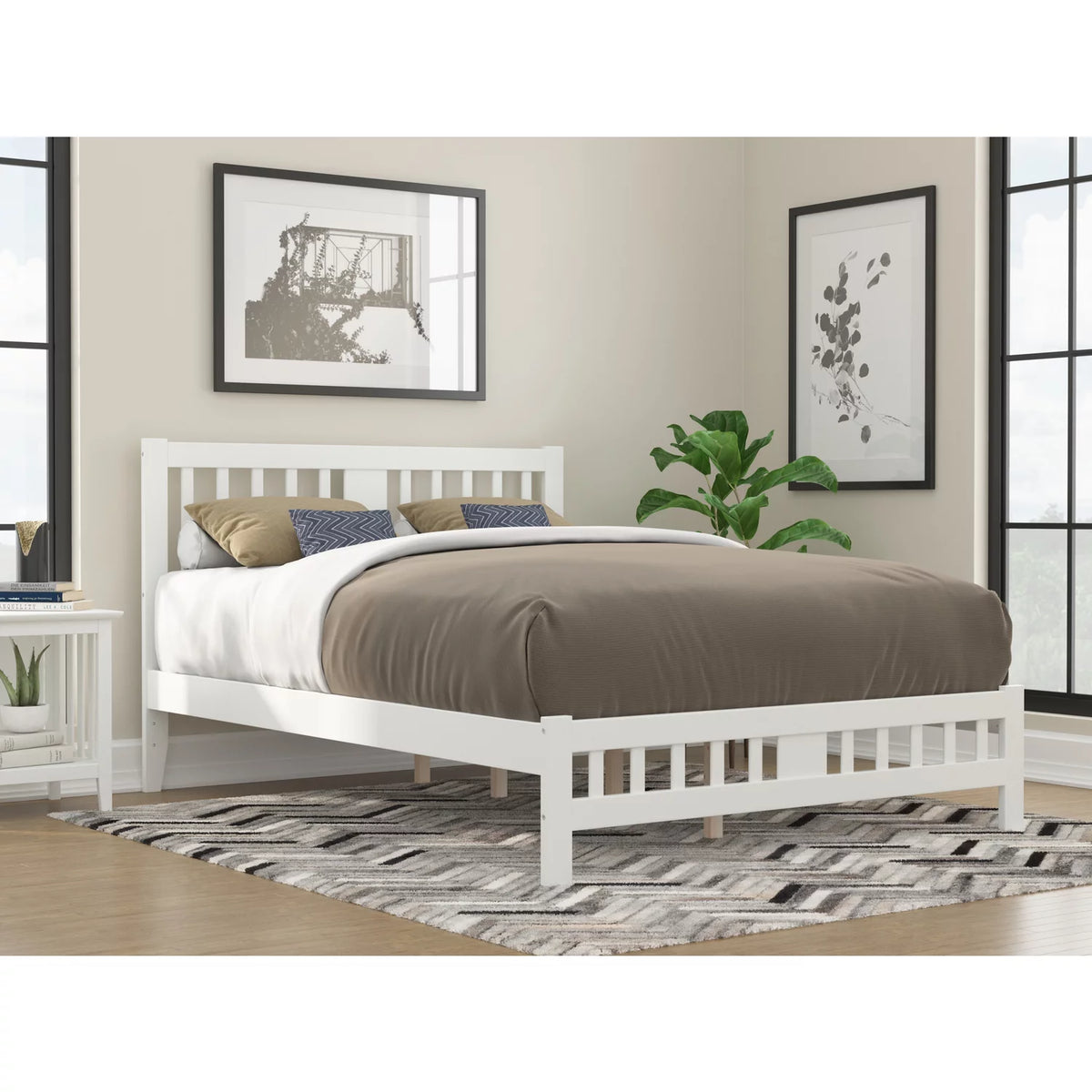 White Wood Queen Bed with Footboard W185796